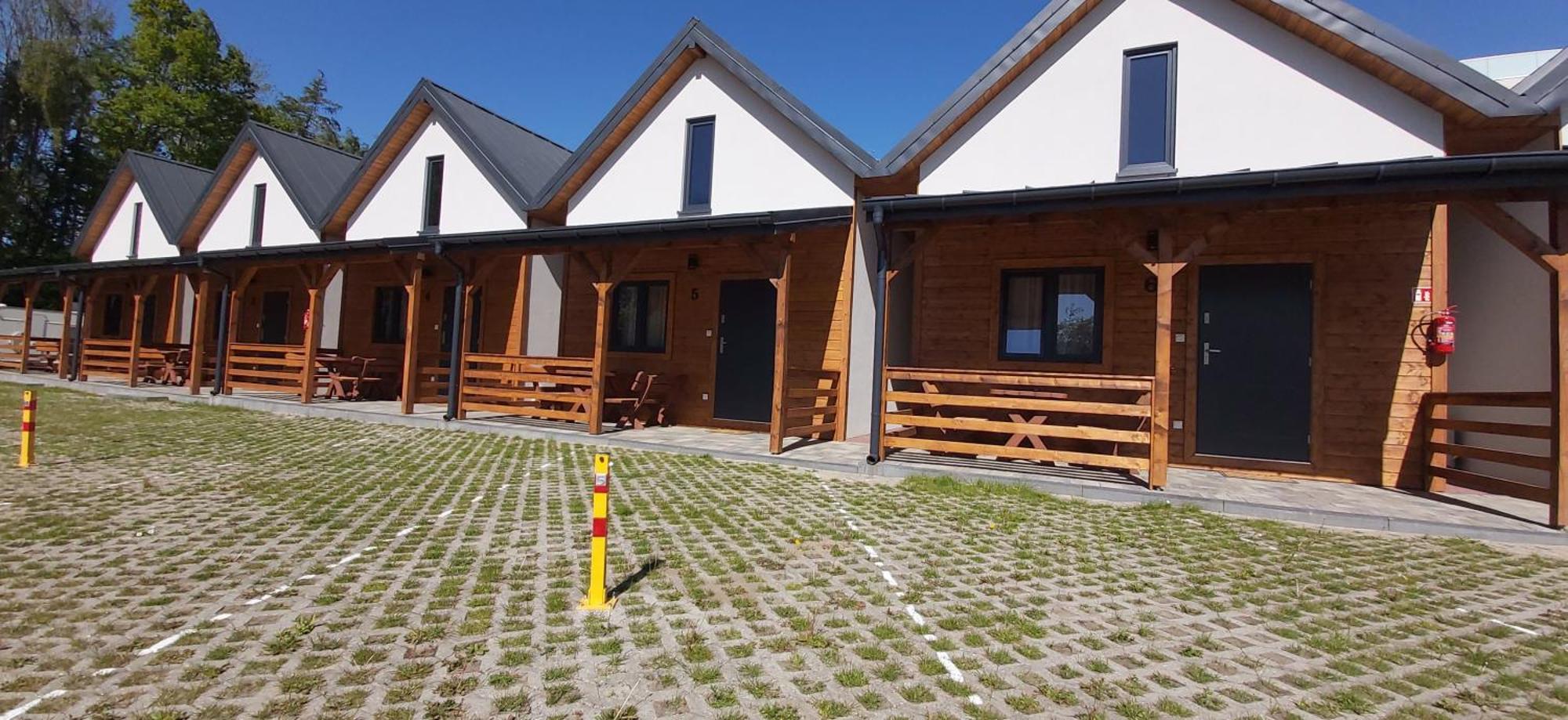 Camping Klif-Nowe Klimatyzowane Domki, 400M Od Centrum Rewala, 30M Od Morza Trzesacz Exterior photo