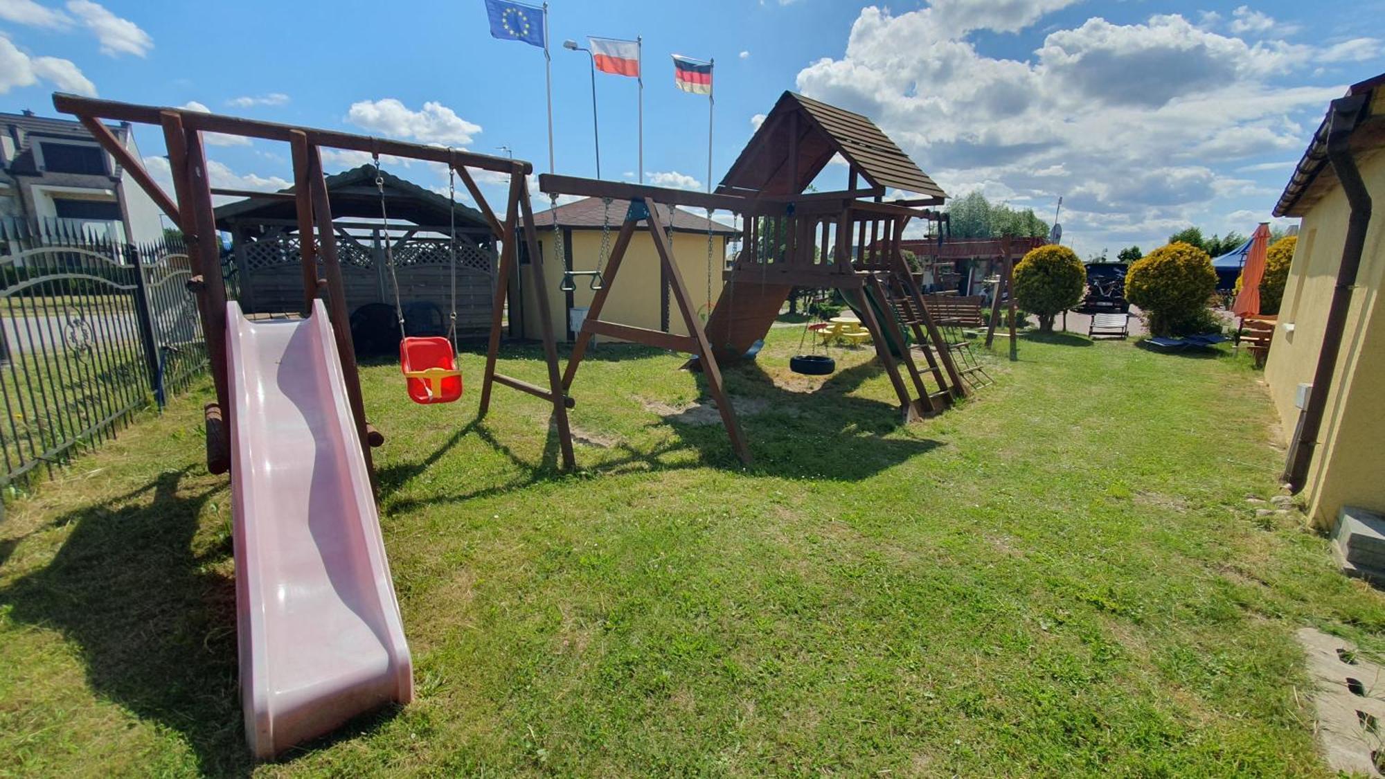 Camping Klif-Nowe Klimatyzowane Domki, 400M Od Centrum Rewala, 30M Od Morza Trzesacz Exterior photo