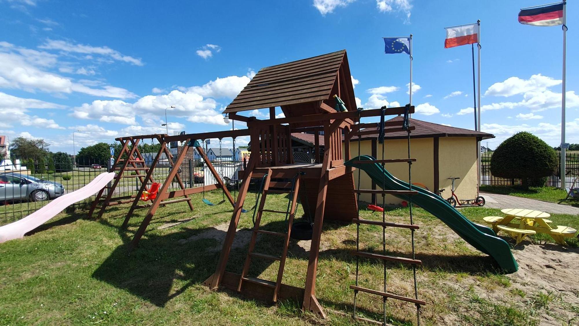 Camping Klif-Nowe Klimatyzowane Domki, 400M Od Centrum Rewala, 30M Od Morza Trzesacz Exterior photo